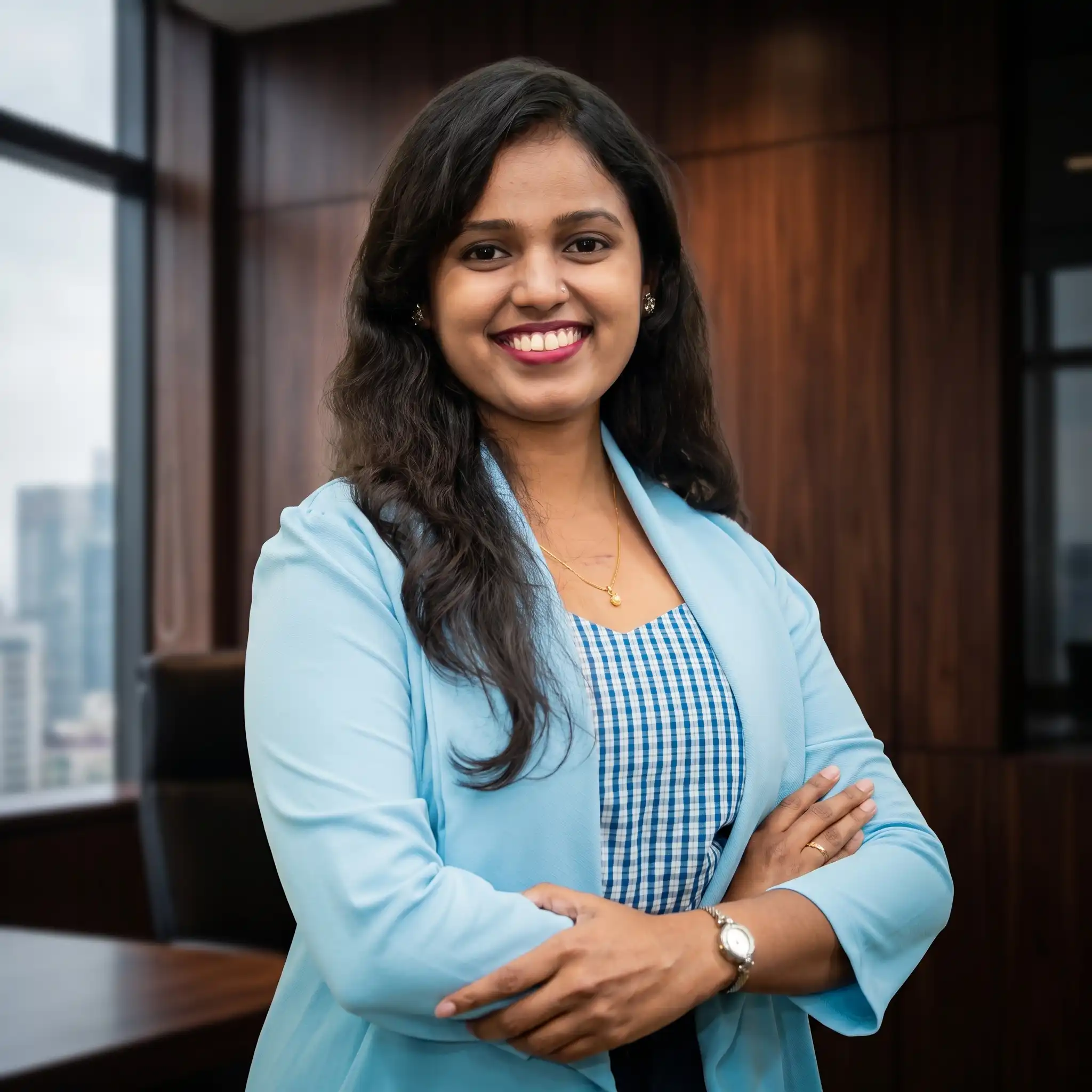 mansi-kadam-technical-recruiter-career-guidance-expert-career-visa Professional portrait of Mansi Kadam, Career Guidance Expert and Technical Recruiter with over 7 years of HR industry experience, providing strategic career mentorship at Career Visa.